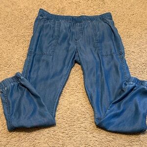 Prana pants with elastic waist and ankles. Made of 100% tencel.